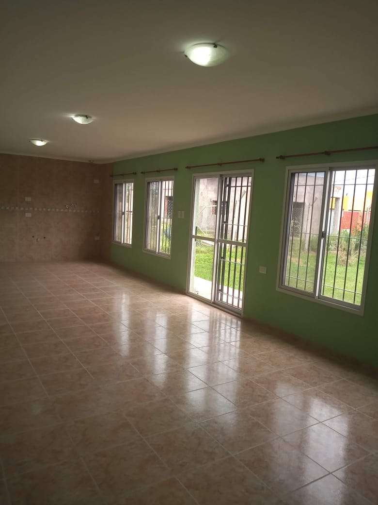 Vendo! Monoambiente, Con Amplio Patio Verde Y Garaje Semicubierto. - Casa en Venta en El Tio con 6 dorm., 50 m2 cubiertos y 306 m2 totales - imagen 9