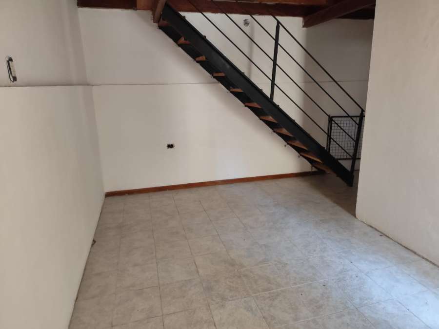 Casa De Pasillo Remodelada - Casa en Alquiler en Rosario con 2 dorm., 4 amb., 66 m2 cubiertos y 110 m2 totales - imagen 6