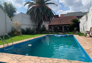 Casa en Venta en San Justo con · dueño directo · 4 o más dorm · 10 m² de lote - Imagen 1