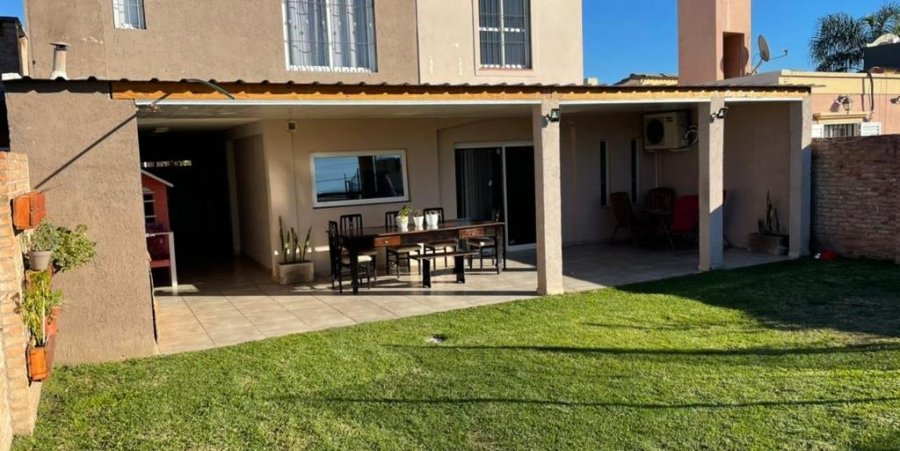 Casa en Venta en Córdoba con 3 dorm., 240 m2 cubiertos y 340 m2 totales - imagen 2