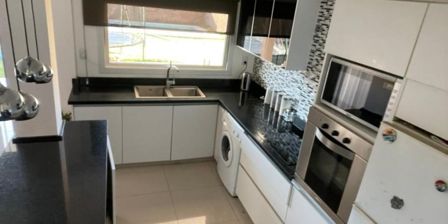 Casa en Venta en Córdoba con 3 dorm., 240 m2 cubiertos y 340 m2 totales - imagen 3