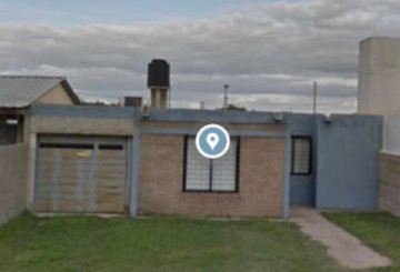 ZONA OESTE , CALLE JUAN DE GARAY POCOS METRO A LA COLECTORA, Río Cuarto