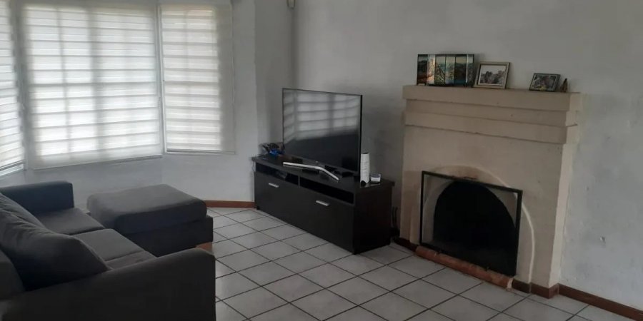 Casa en Venta en Esteban Echeverria con 3 dorm., 150 m2 cubiertos y 700 m2 totales - imagen 4