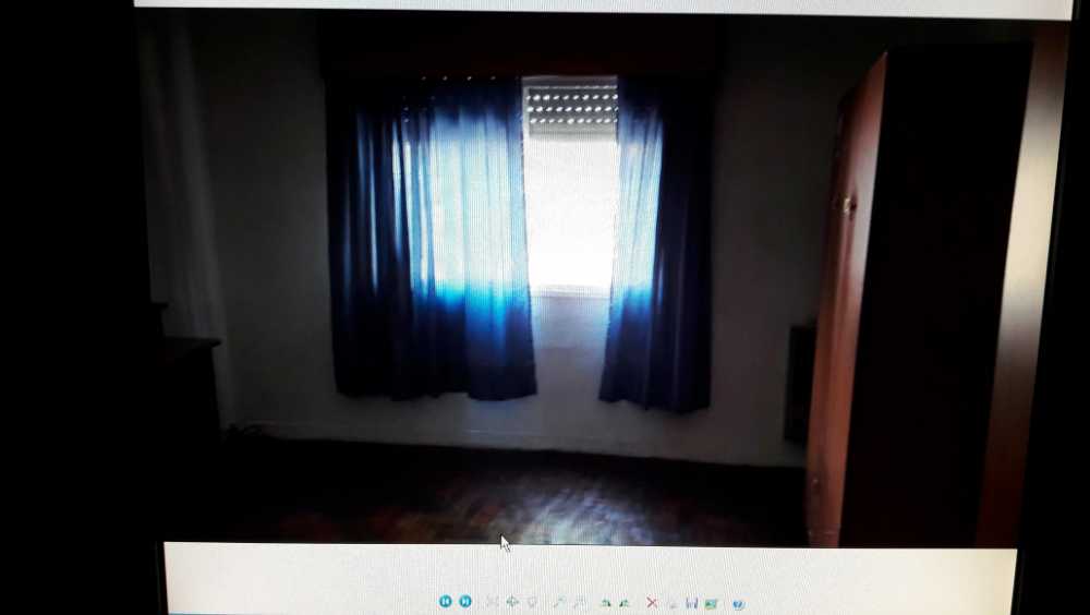 Departamento en Temporario en Bernal con · dueño directo · 3 dorm · 4 ambientes · 300 m² de lote - Imagen 3
