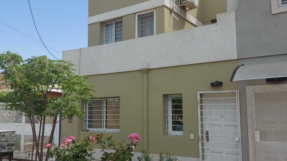 Casa en Venta en Plottier, · dueño directo · 2 dorm · 6 ambientes · 100 m² de lote - Imagen 1