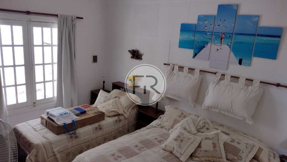 Se Vende Propiedad En Rio De Los Sauces - Excelente Ubicacin, Frente Al Balneario Principal. - Casa en Venta en Río Cuarto con 3 dorm., 200 m2 cubiertos y 385 m2 totales - imagen 14