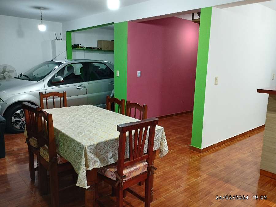Vendo Hermosa Casa - Casa en Venta en Córdoba con 3 dorm., 6 amb., 199 m2 cubiertos y 250 m2 totales - imagen 8