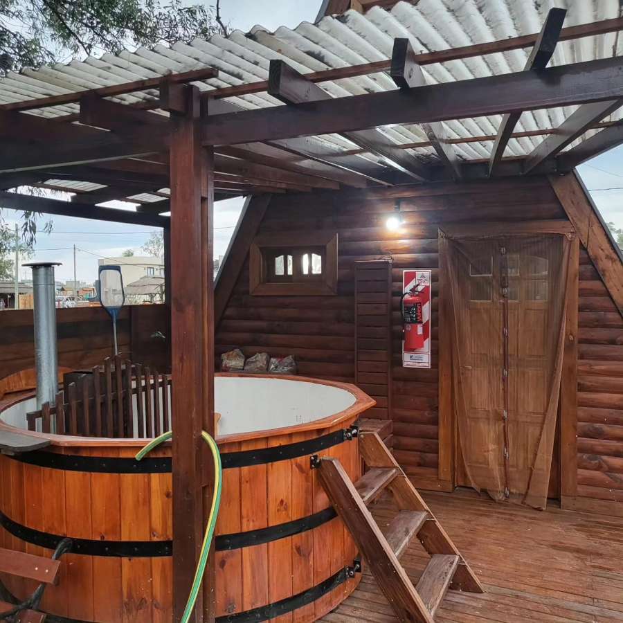 Cabaña alpina con pileta en Club de Campo Haras el Terraplen - Imagen 5