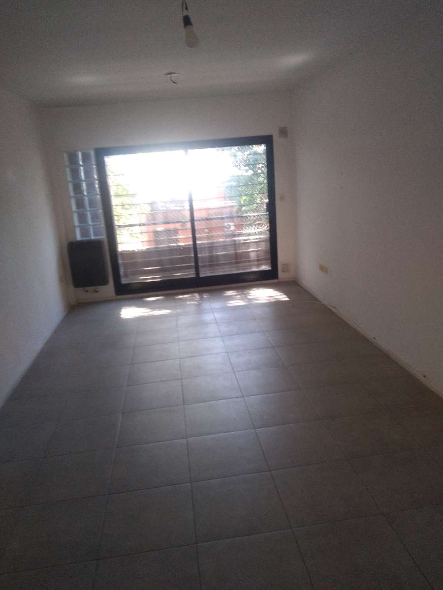 Alquilo Depto Dos Amb Con Balcon A Calle Y Cochera Fija En V. Urquiza Residencial - Departamento en Alquiler en Villa Urquiza con 1 dorm., 2 amb. y 43 m2 cubiertos - imagen 6