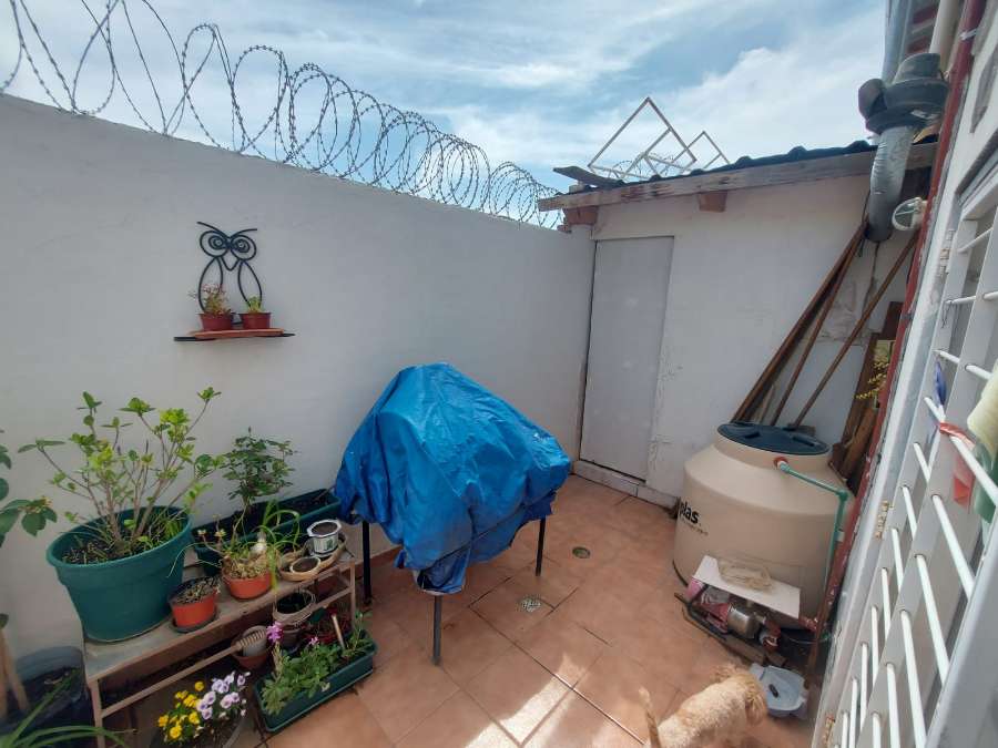 Casa en Venta en Plottier, · dueño directo · 2 dorm · 6 ambientes · 100 m² de lote - Imagen 4