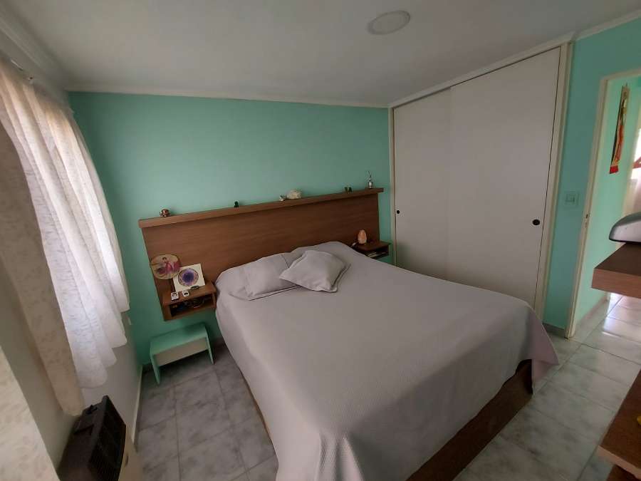 Casa en Venta en Plottier, · dueño directo · 2 dorm · 6 ambientes · 100 m² de lote - Imagen 2