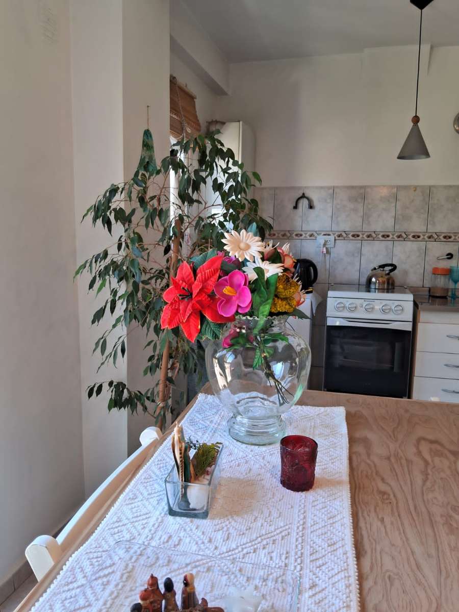 Casa disponible en Neuquén · dueño directo · 1 dorm · cochera · 45 m² de lote - Imagen 3