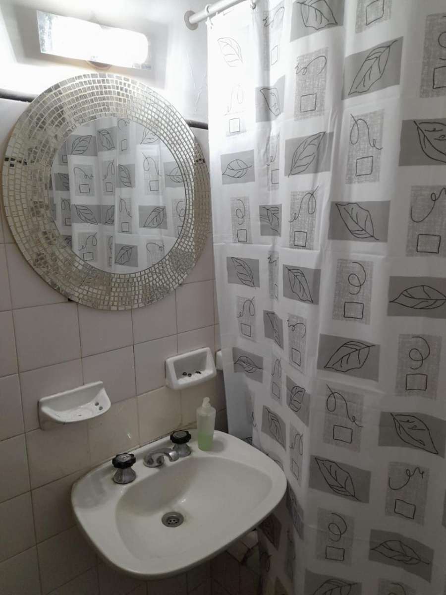 Comprar Casa en Rosario · dueño directo · 2 dorm · 5 ambientes · 93 m² de lote - Imagen 1