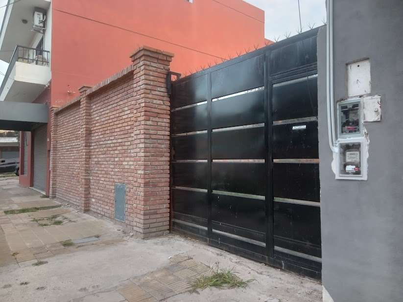 Av. Marconi 1893, El Palomar