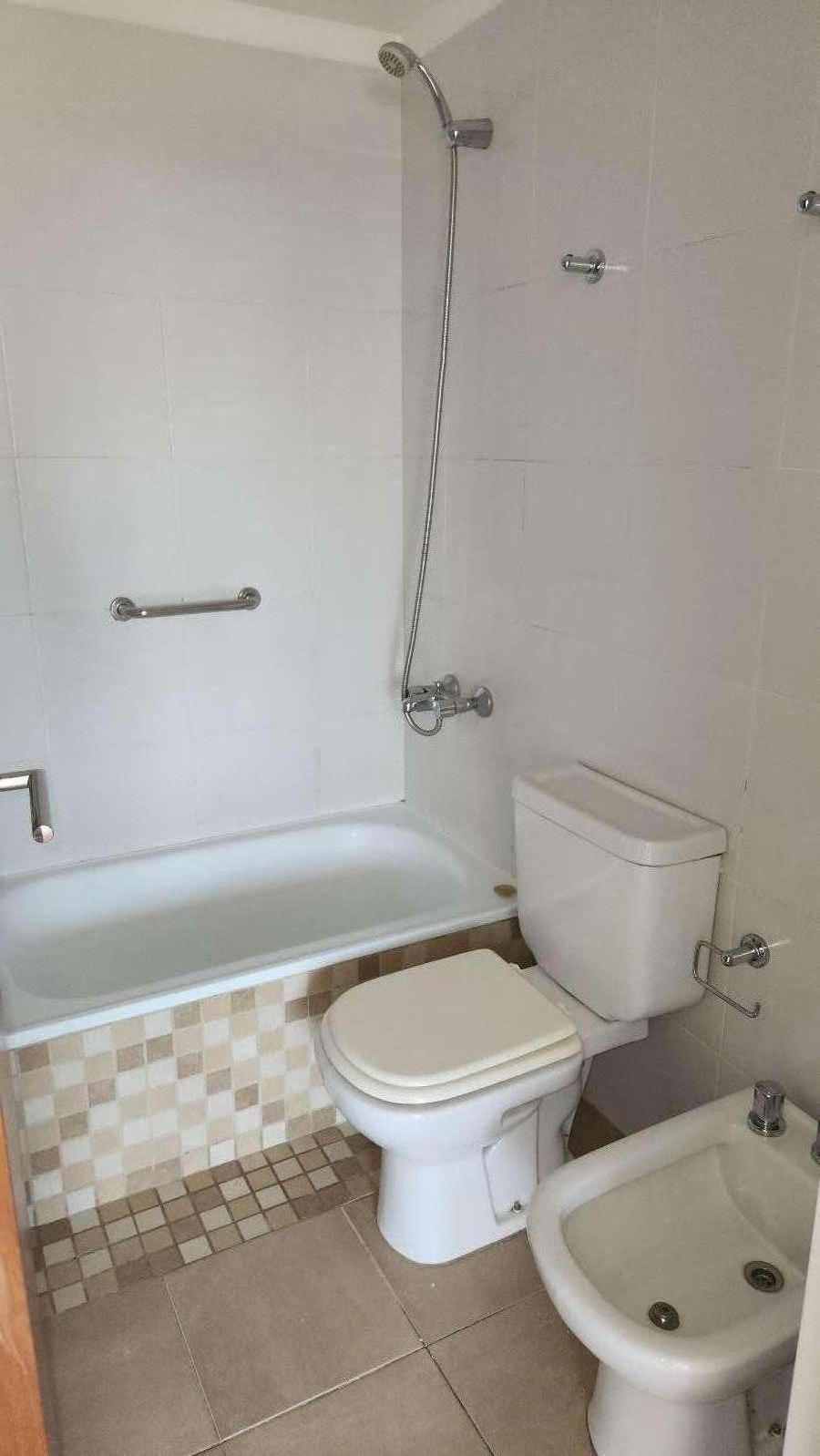 Departamento en Rosario en Venta · dueño directo · No tiene dorm · 1 ambientes · 30 m² de lote - Imagen 4