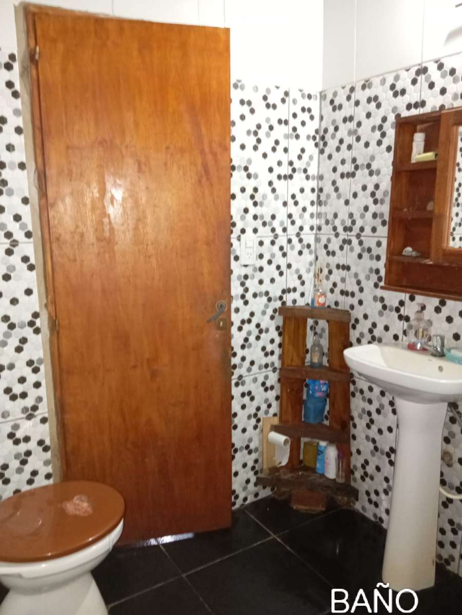 Se Vende Casa En Puerto Iguaz - Casa en Venta en Puerto Iguazú con 4 dorm., 5 amb., 80 m2 cubiertos y 90 m2 totales - imagen 12
