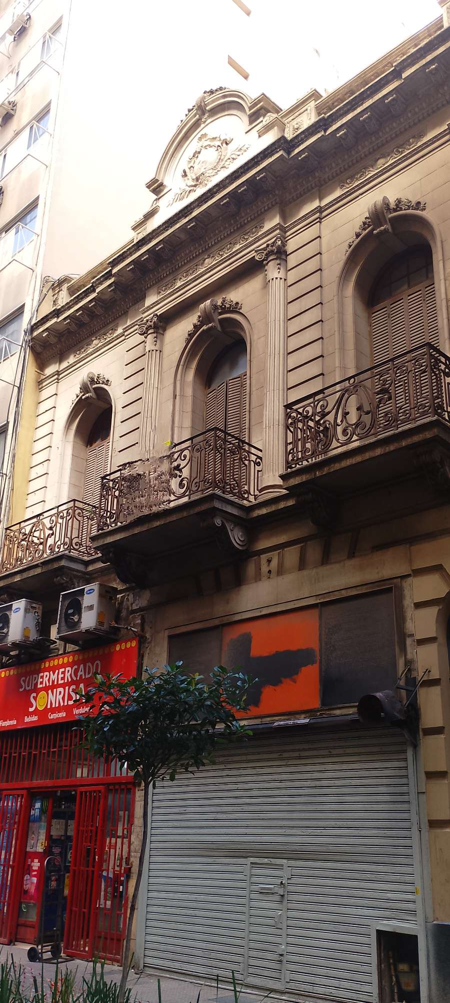 Esmeralda 600, San Nicolás