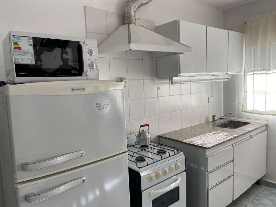 Alquiler Hasta Diciembre - Departamento en Alquiler en Puerto Madryn con 1 dorm., 1 amb. y 40 m2 cubiertos - imagen 3