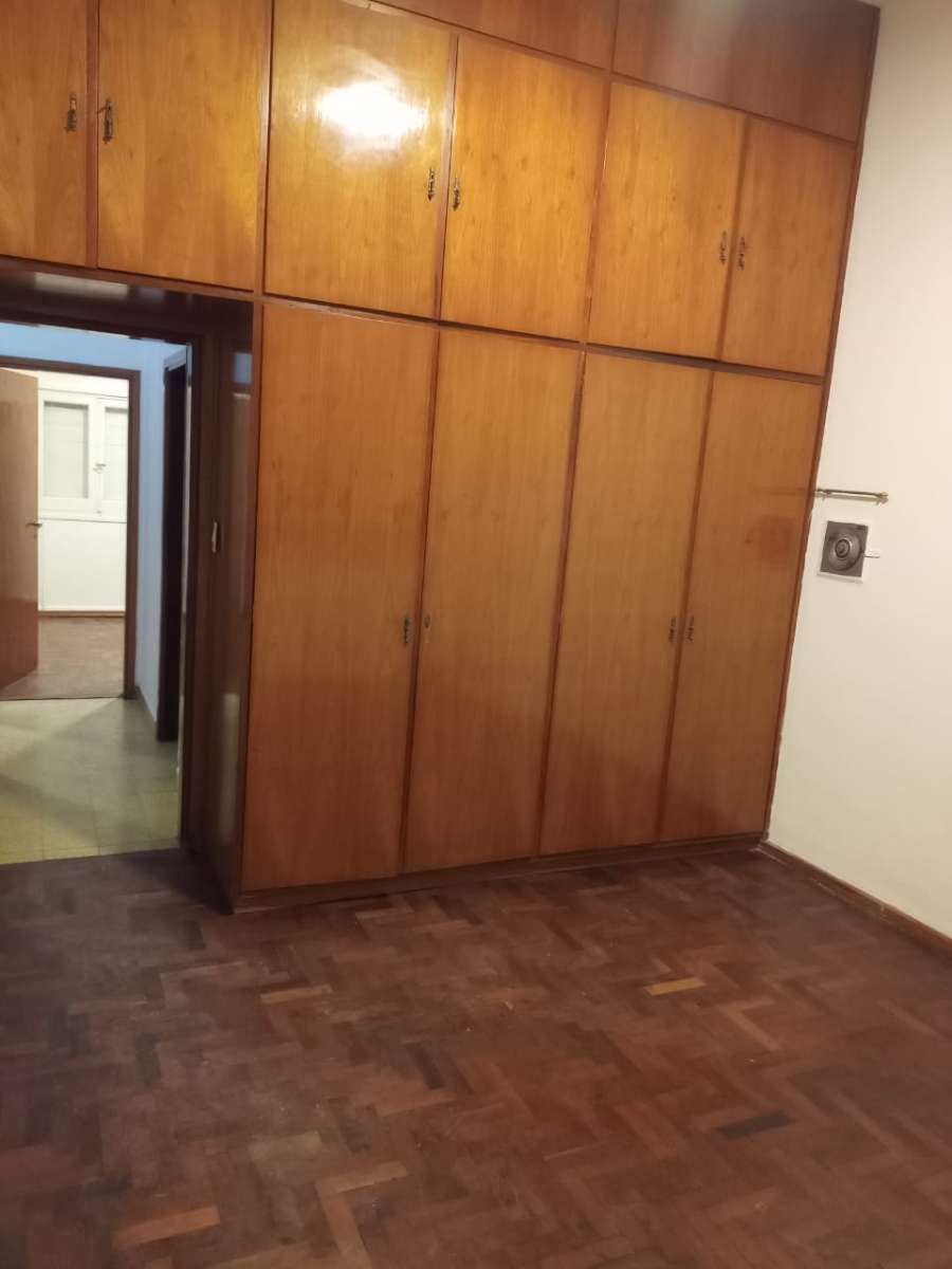 Casa en Córdoba en Venta · dueño directo · 3 dorm · cochera · 265 m² de lote - Imagen 1