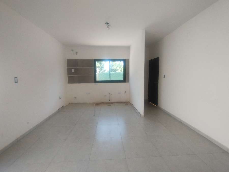 Vendo Casas De Barrio Semi Privado - Departamento en pozo en Venta en Santa Lucia con 3 dorm., 4 amb. y 80 m2 cubiertos - imagen 7