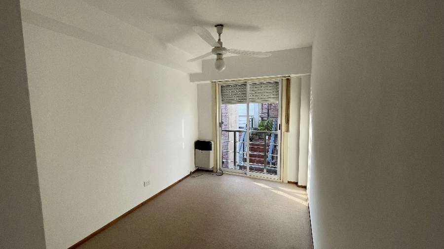 Amplio Depto. De 3 Ambientes Con 2 Baos Y Con Cochera 69m2 - Departamento en Alquiler en San Isidro con 2 dorm., 3 amb. y 69 m2 cubiertos - imagen 7