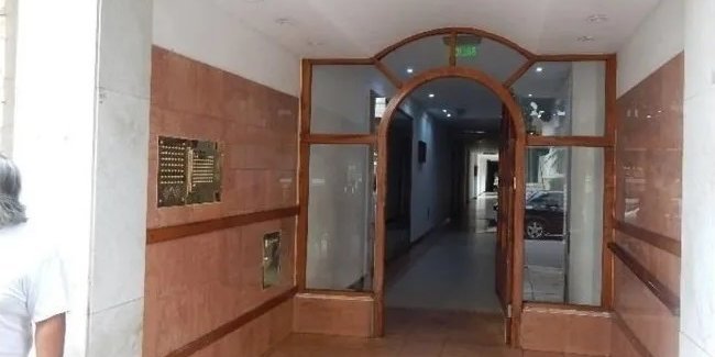 Departamento en Venta en Ramos Mejia con 2 dorm. y 48 m2 cubiertos - imagen 1