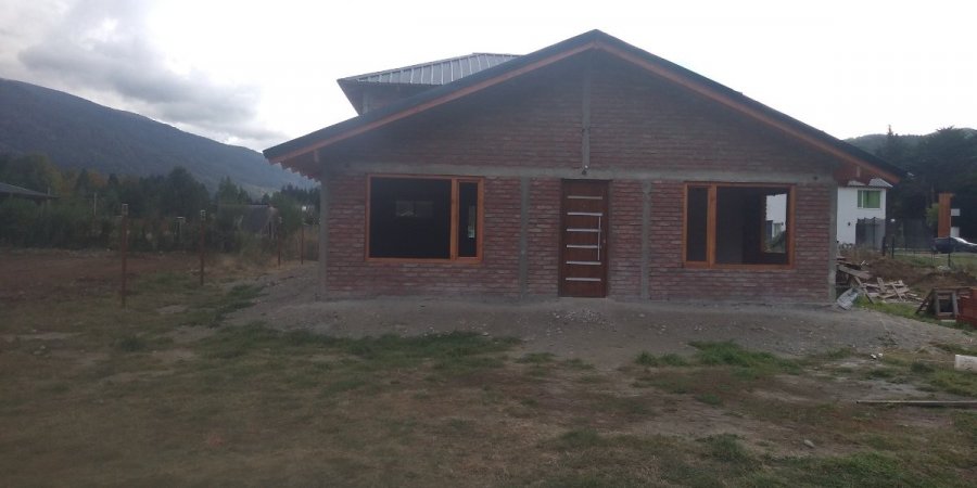 Casa en Venta en Lago Puelo con 3 dorm., 163 m2 cubiertos y 1.000 m2 totales - imagen 2