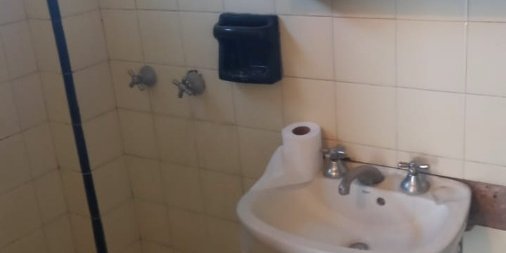 Casa en Venta en Hurlingham con 1 dorm., 60 m2 cubiertos y 90 m2 totales - imagen 2