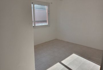 Oficina en Alquiler en Pilar con 1 ambientes y cochera - Imagen 2
