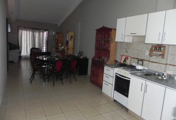 Casa en San Justo para en Venta · dueño directo · 3 dorm · 2 cocheras · 90 m² de lote - Imagen 4