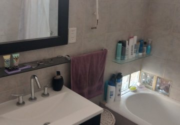 Casa en Vicente Lopez para en Venta · dueño directo · 4 o más dorm · cochera · 265 m² de lote - Imagen 4