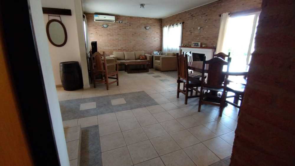Casa en Venta en Belen de Escobar · barrio privado · dueño directo · 4 o más dorm · 3 cocheras - Imagen 3