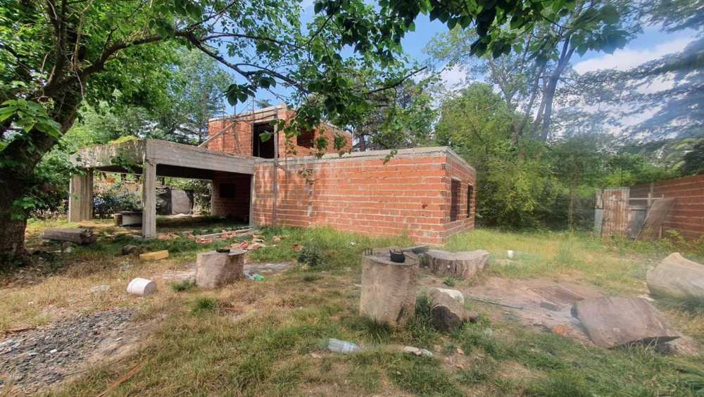 Casa en Moreno para en Venta · dueño directo · 4 o más dorm · 2 cocheras - Imagen 3