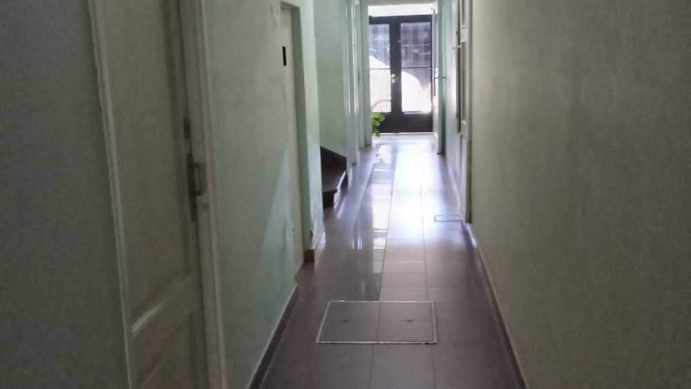 3 Amb En Almagro/boedo Con Dos Patios, Dos Dormitorios, AC Y Bajas Expensas, Listo Para reformar. - Imagen 2
