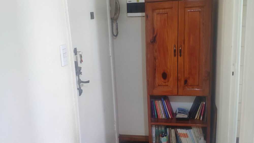 Departamento con balcón aterrazado y parrilla - Imagen 2