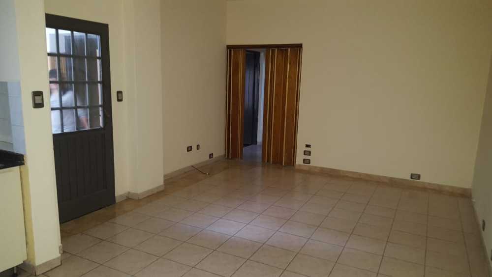 Galpn Con Casa En 1 Piso Y Depto. Independiente - Casa en Venta en Tablada con 4 dorm., 6 amb., 256 m2 cubiertos y 134 m2 totales - imagen 13