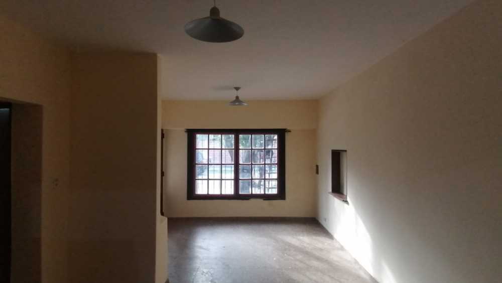 Propiedad: Casa Planta Baja + Planta Alta + Taller - Casa en Venta en Grand Bourg con 3 dorm., 6 amb., 200 m2 cubiertos y 200 m2 totales - imagen 4