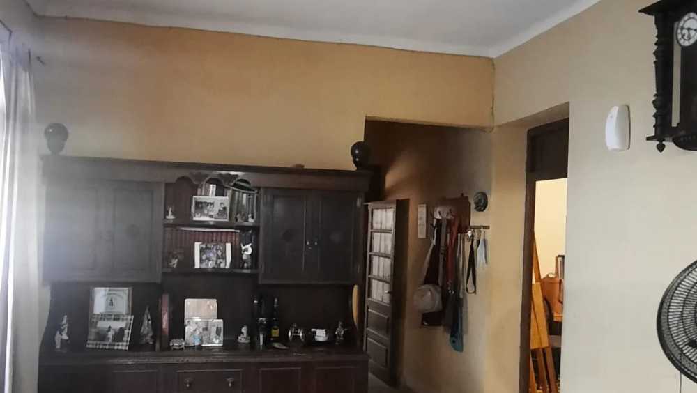 En Venta Casa Excelente Ubicacin - Casa en Venta en Río Cuarto con 3 dorm., 5 amb., 198 m2 cubiertos y 400 m2 totales - imagen 4