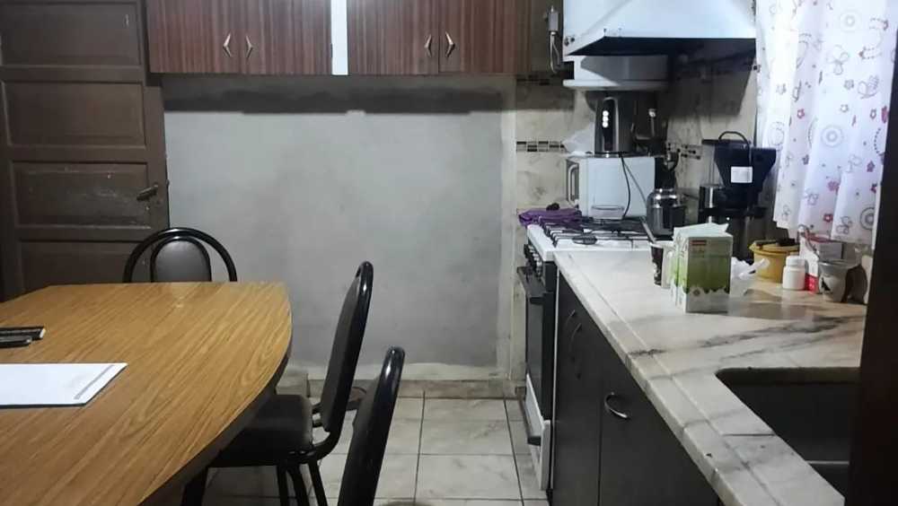 En Venta Casa Excelente Ubicacin - Casa en Venta en Río Cuarto con 3 dorm., 5 amb., 198 m2 cubiertos y 400 m2 totales - imagen 3