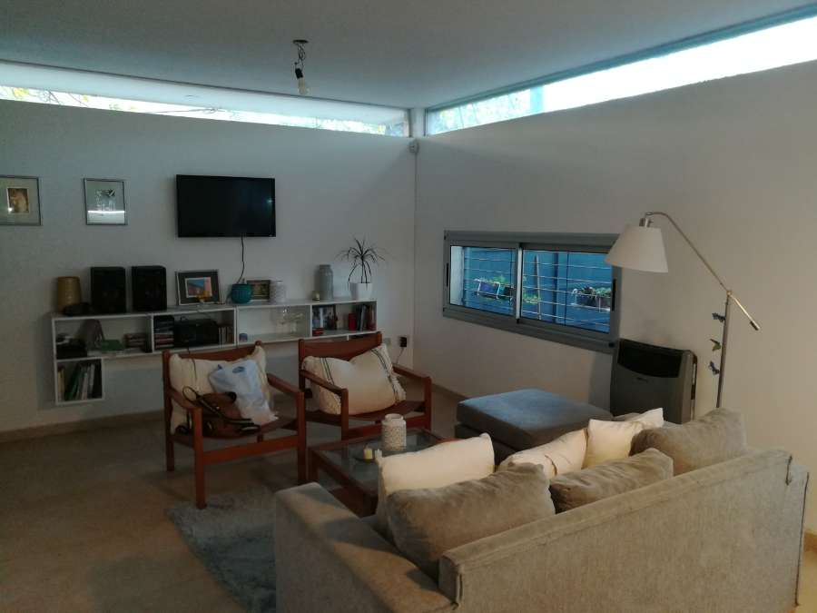 Particular Vende Casa En La Plata - Casa en Venta en La Plata con 2 dorm., 3 amb., 82 m2 cubiertos y 77 m2 totales - imagen 8
