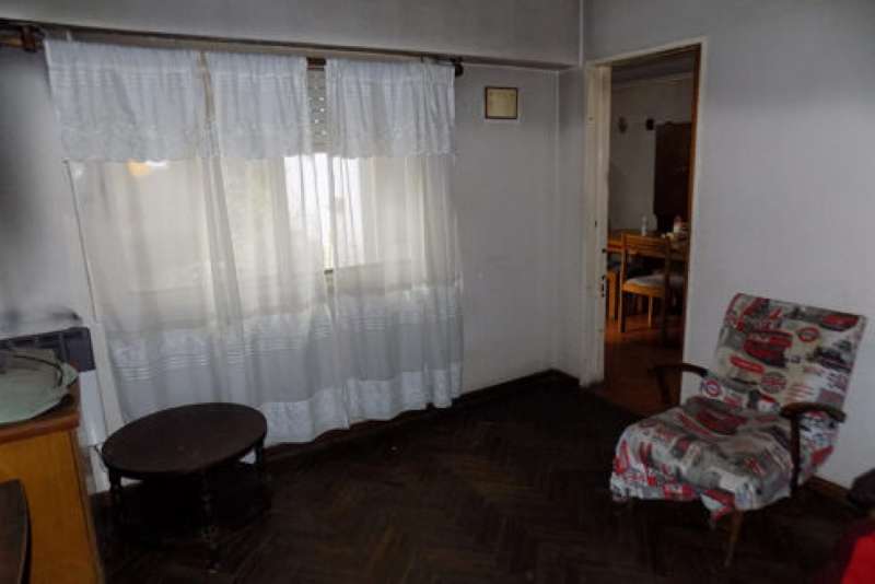 Chalet En Venta 2 Plantas - Casa en Venta en Hurlingham con 4 dorm. y 6 amb. - imagen 6