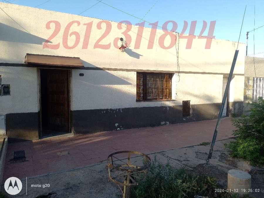 Casa en Venta en Godoy Cruz · dueño directo · 3 dorm · cochera · 250 m² de lote - Imagen 4