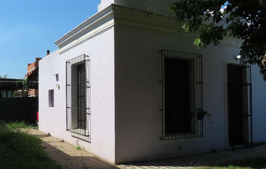 Terreno En Venta Con Mejoras. Ideal Constructor - Terreno en Venta en Villa Luzuriaga con 710 m2 de terreno - imagen 9