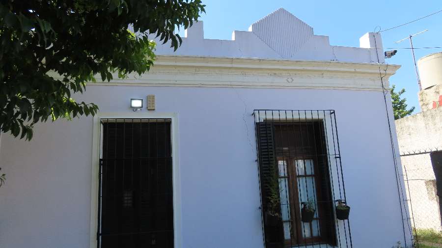 Terreno En Venta Con Mejoras. Ideal Constructor - Terreno en Venta en Villa Luzuriaga con 710 m2 de terreno - imagen 12