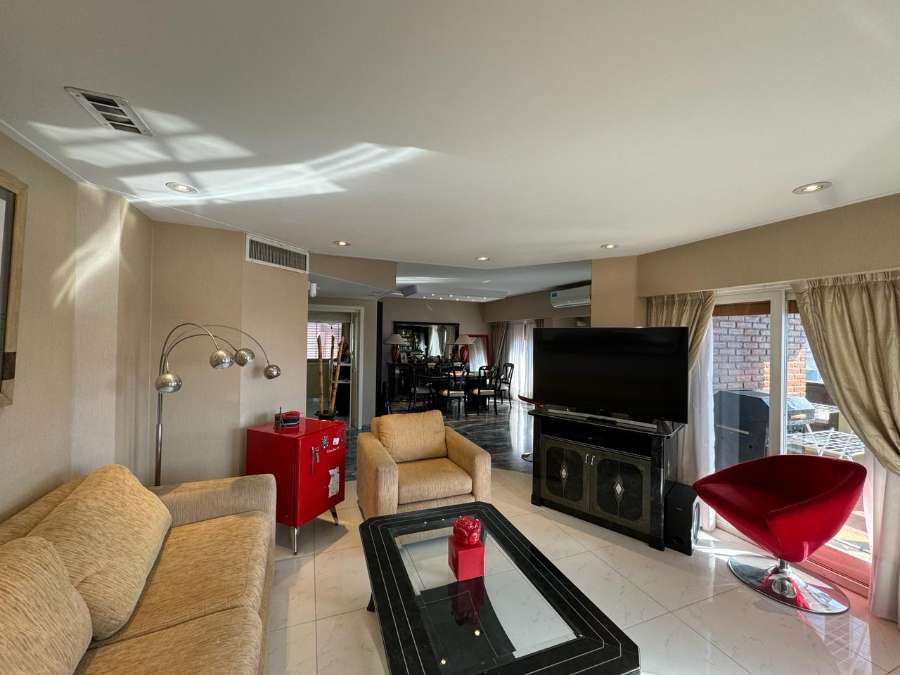 Oportunidad: Galpón en Venta en Ramos Mejia · dueño directo · 3 dorm · 2 cocheras · 220 m² de lote - Imagen 1