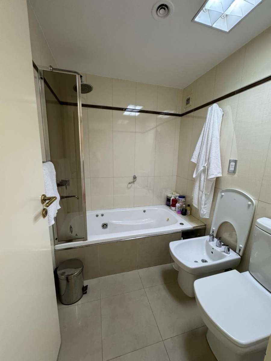 Exclusivo Departamento 6 Ambientes - Departamento en Venta en Ramos Mejia con 3 dorm., 6 amb. y 220 m2 cubiertos - imagen 9