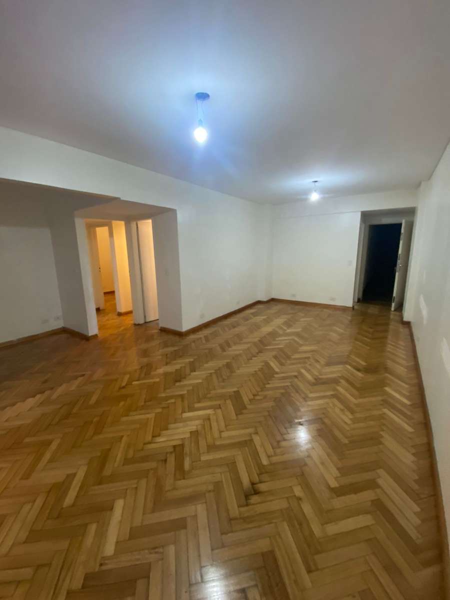 Excelente Departamento Espacioso En Recoleta - Departamento en Temporario en Recoleta con 3 dorm., 4 amb. y 2 m2 cubiertos - imagen 9