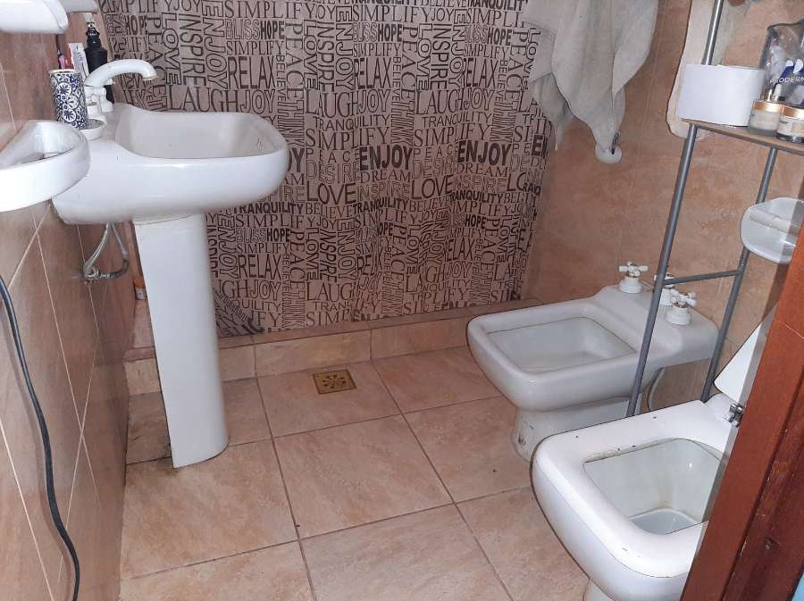 Venta- Casa 3 Habitaciones Y Pileta- Barrio Ate - Casa en Venta en Río Cuarto con 3 dorm., 234 m2 cubiertos y 618 m2 totales - imagen 9
