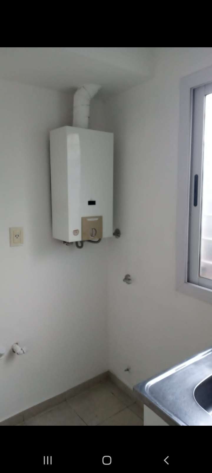 Oficina única en Mendoza en Alquiler · dueño directo · 1 dorm · cochera · 60 m² de lote - Imagen 1