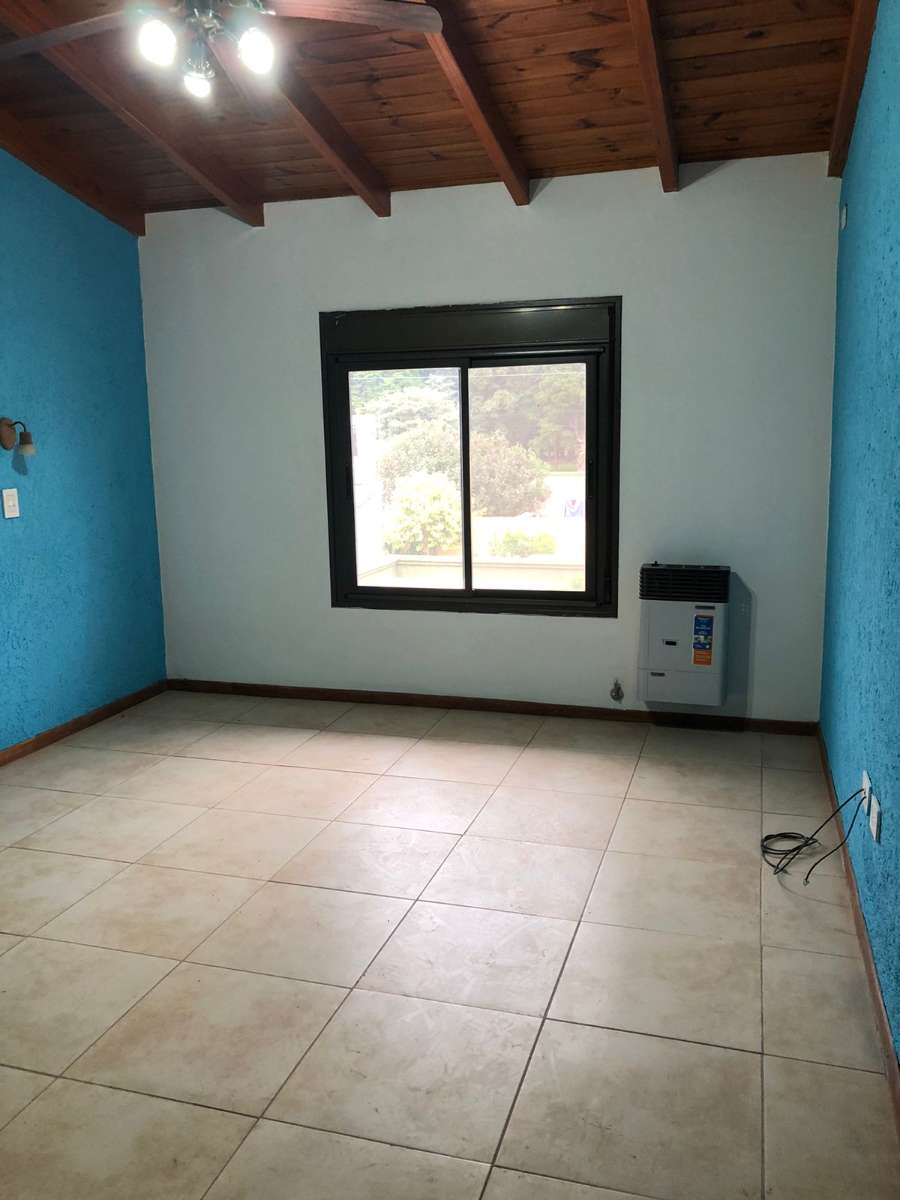 Dueo Vende Casa En General Cabrera - Casa en Venta en General Cabrera con 2 dorm., 6 amb., 185 m2 cubiertos y 300 m2 totales - imagen 11